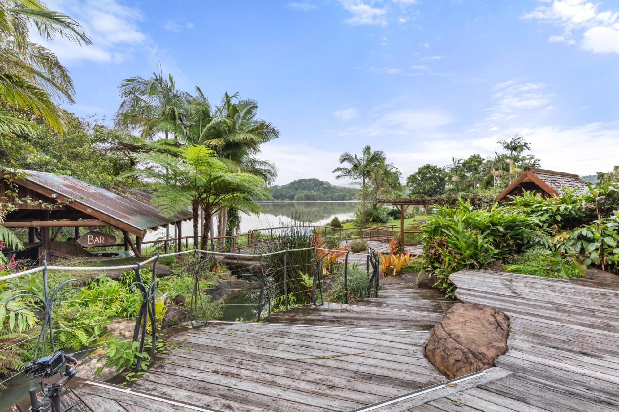 Secrets On The Lake Montville Exterior foto
