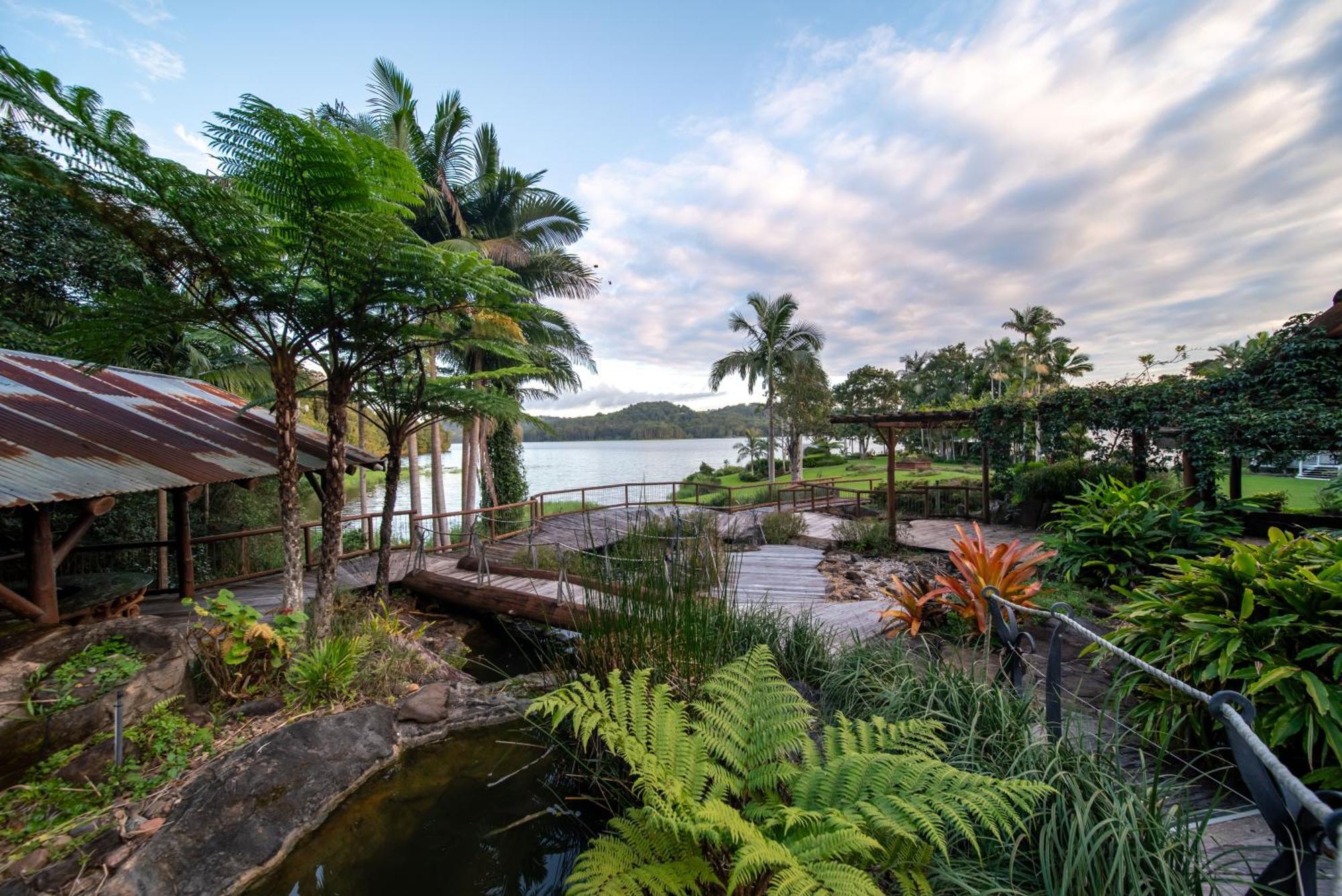 Secrets On The Lake Montville Exterior foto