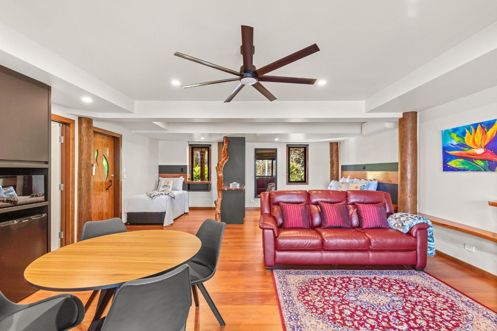 Secrets On The Lake Montville Exterior foto